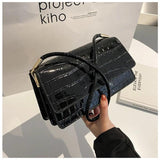 Crocodile Pattern Shoulder Bag for Women - Stylish and Trendy