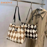 Checkerboard Printed Winter Shoulder Bag Plush Handbag