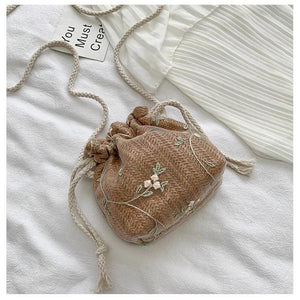 Women Beach Straw Woven Flower Embroidery Crossbody Handbag