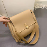 Women's Foreign Style Shoulder Bag Outdoor Chain Tote Bag