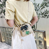 Grass Weave One-Shoulder Messenger Bag for Summer Leisure