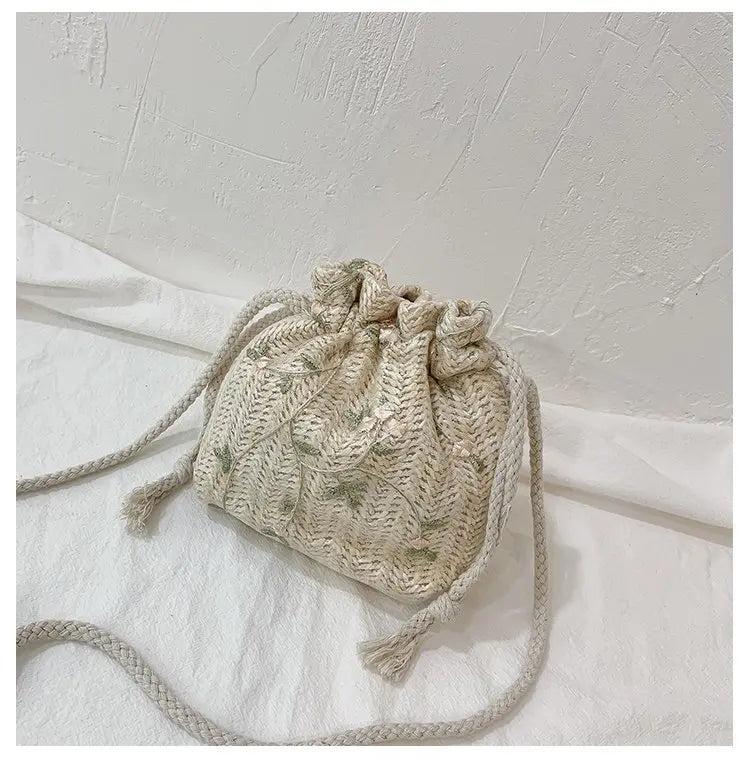 Women Drawstring Straw Beach Bags Flower Embroidery Handbags