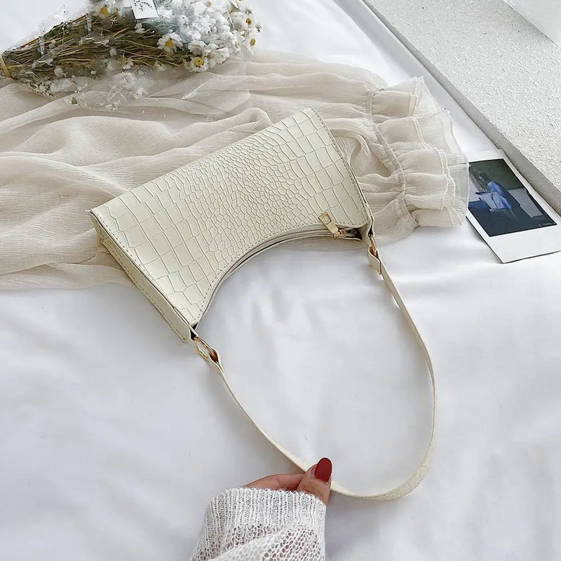 Chic Crocodile Pattern Shoulder Bag for Women