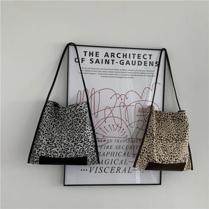Leopard Stitched Single Shoulder Bag Small Square Bag