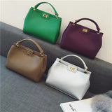 Lychee Pattern Kitten Shoulder Bag with Golden Lock