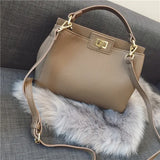 Lychee Pattern Kitten Shoulder Bag with Golden Lock