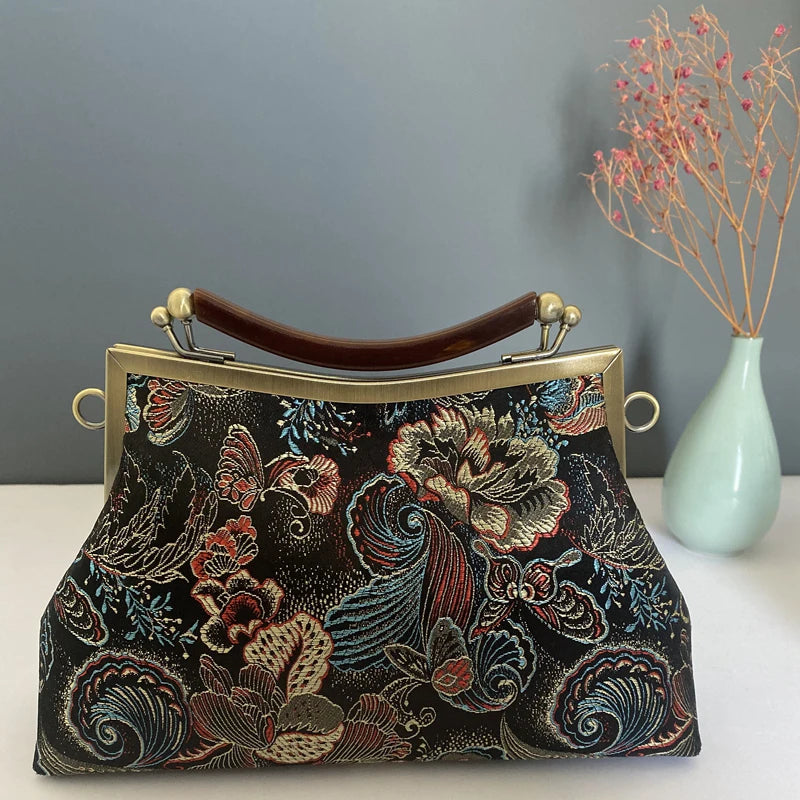 Vintage Flowers Bag Shell Lock Hand Chain Bags for Women Shoulder Crossbody Bag