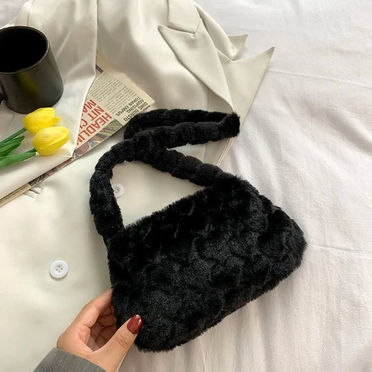Heart Lady Faux Fur Shoulder Bag Winter Warm Furry Plush Street Crossbody Soft P