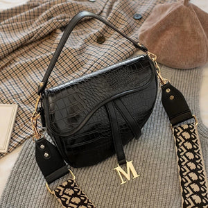 Women's Crocodile Pattern Saddle Bag Small Shoulder Crossbody