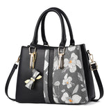Embroidered Large-capacity Shoulder Bag