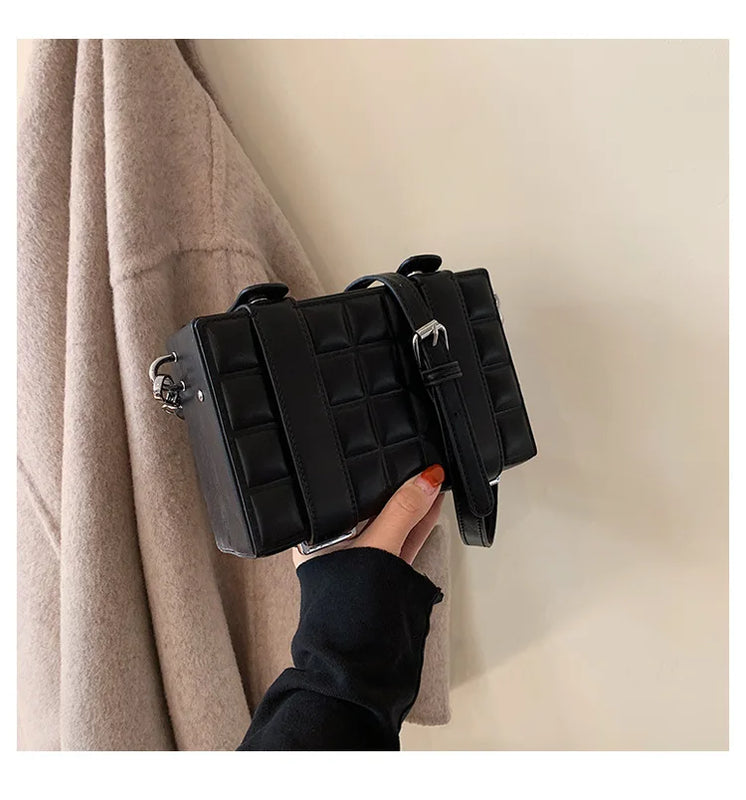 Wild Personality Square Bag Retro Shoulder Slung Bag