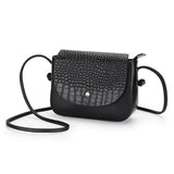 Square Rivet Messenger Bag Chain Crossbody Bag