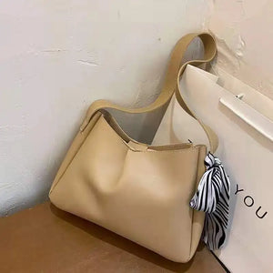 Western Style Bucket Bag