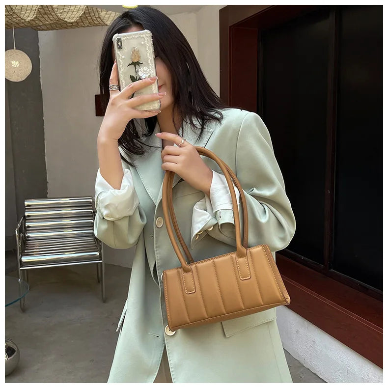 Vintage PU Leather Shoulder Bag Stripes Embossing Purse