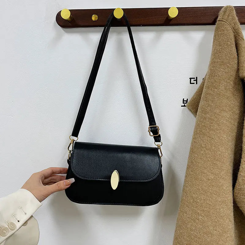 Soft Leather Shoulder Bag for Women Retro Crossbody Saddle Small Bag
