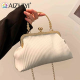 Chain Ladies Messenger Bag Clutch Bag Portable Soft Metal Buckle