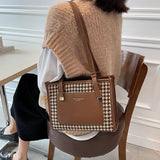 Classic Checkerboard Large Capacity Tote Bag Retro Ladies Underarm Bag