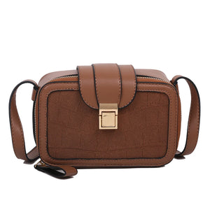 Retro Leather Crossbody Bag for Women Zipper Pouch Vintage Small Shoulder Bag