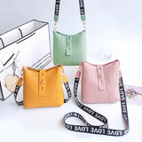 Crocodile Messenger Bag Women PU Leather Crossbody Handbag