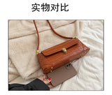 Crocodile Pattern Zipper Women's Handbag
