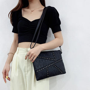 Punk Skull Clutch Bag Retro Rivet Satchel ZM1145