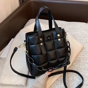Diamond Lattice Bucket Shoulder Bag Large Capacity
