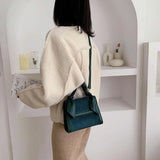 Vintage Women's Leather Shoulder Bags