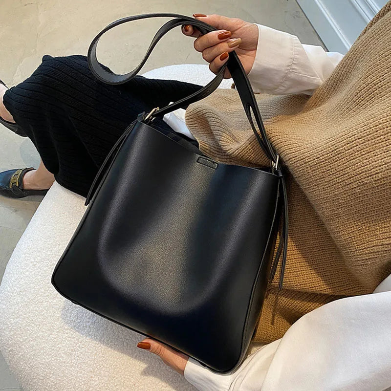 Large Capacity Shoulder Bucket Bags Female Style All-match Texture Messenger Bag