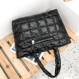 Lingge Ladies Shoulder Bag Large Capacity Handbags Solid Nylon High Bag