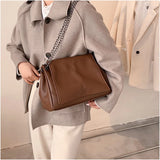 Retro Female Shoulder Bag Chain Handbag Fashionable Crossbody Bag