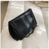 Retro Female Shoulder Bag Chain Handbag Fashionable Crossbody Bag