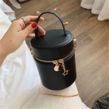 Elegant Lady Shoulder Bag with Rivets