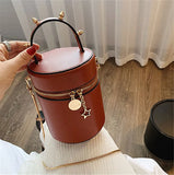 Elegant Lady Shoulder Bag with Rivets