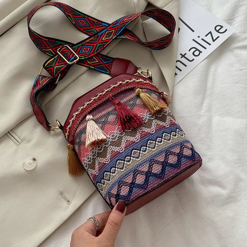Ethnic Women Shoulder Crossbody Bag Woven Tassels Small Bucket Handbags