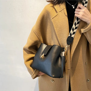 Large Bucket Women Crossbody Bags Wide Strap Clutches Ladies Shoulder Messenger