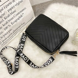 Chain Crossbody Bags for Women, Small Leather Shoulder Bag, Waterproof Pouch