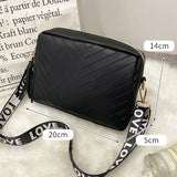 Chain Crossbody Bags for Women, Small Leather Shoulder Bag, Waterproof Pouch