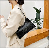 Retro Women Totes Shoulder Bag with Leather Chain Handbag