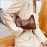 Retro Women Totes Shoulder Bag with Leather Chain Handbag