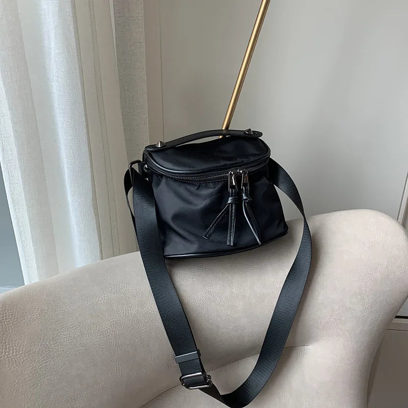 High Capacity Female Chest Pack Casual Crossbody Bag Women Shoulder Bag