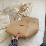 Casual Fold Clutch Shoulder Bag Female Square Bag B394