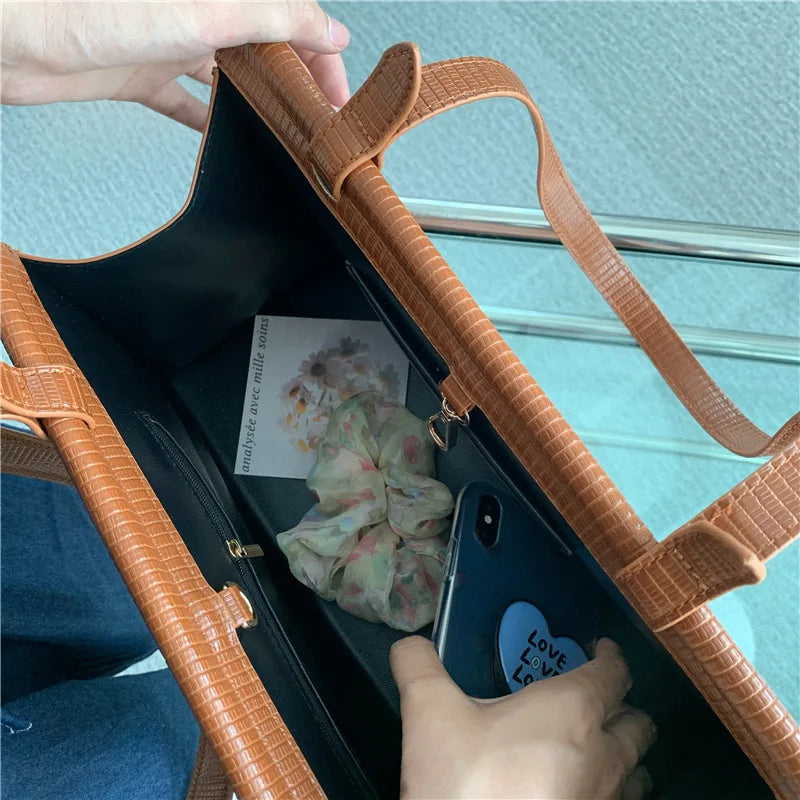 Crocodile Pattern Ladies Tote Handbag Vintage Style Women Shoulder Bag