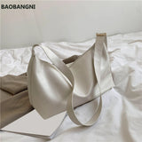 Casual Solid Large Capacity Shoulder Bag for Ladies