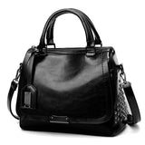 Retro Large Capacity Rivets Messenger Shoulder Bag
