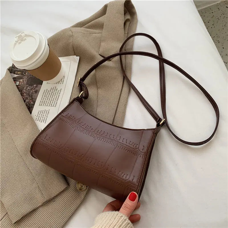 Retro One Shoulder Armpit Bag Women Crossbody Personalized