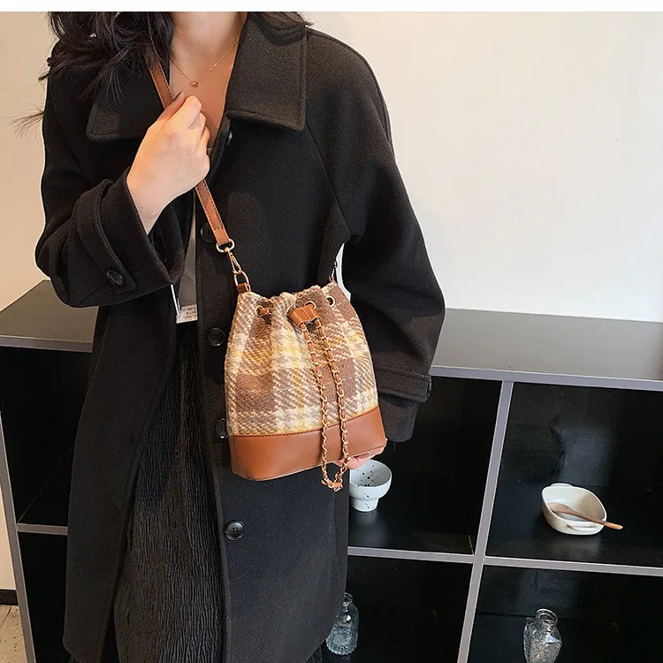 Vintage Houndstooth Woolen Bucket Messenger Bag Women Style
