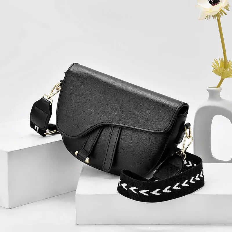 Vintage Leather Saddle Bag Wide Strap Shoulder Bags for Women