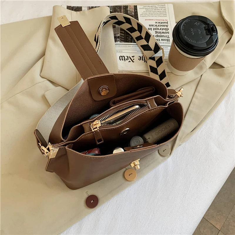 Vintage PU Leather Bucket Bag Large Capacity Messenger Bag