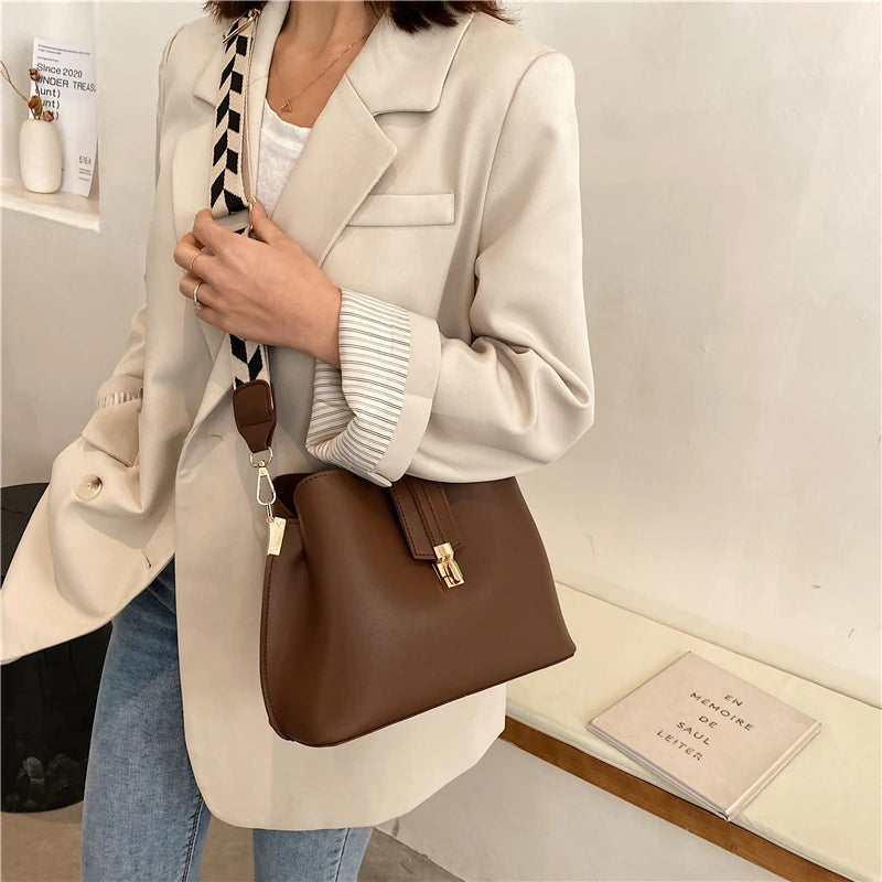 Vintage PU Leather Bucket Bag Large Capacity Messenger Bag