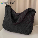 Large Capacity Quilted Messenger Bag for Shopping